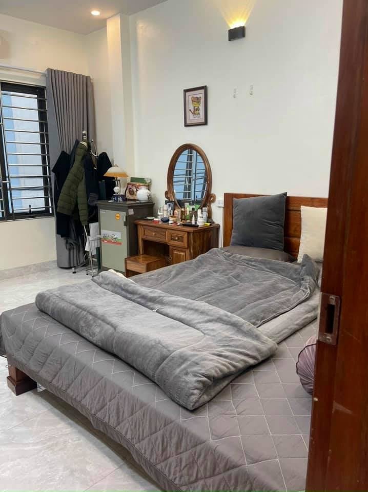 BÁN NHÀ ĐỊNH CÔNG - NGÕ THÔNG, GẦN Ô TÔ, NHÀ MỚI ĐẸP SẴN Ở  - 43M2 GIÁ 6.99 TỶ
